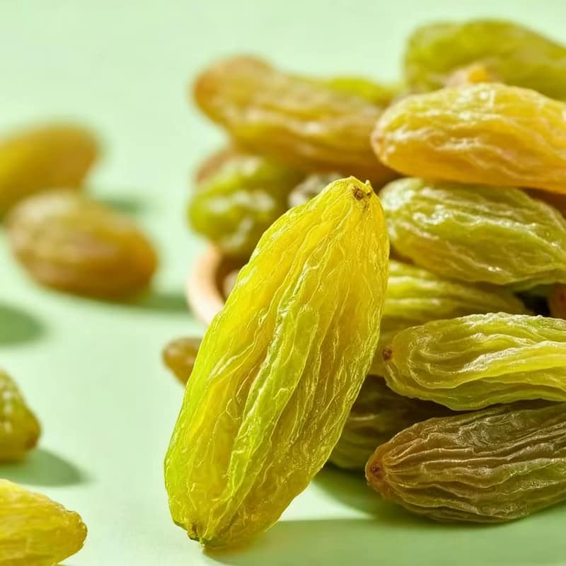 کشمش سبز قلمی کاشمر با کیفیت ممتاز و دانه های درشت